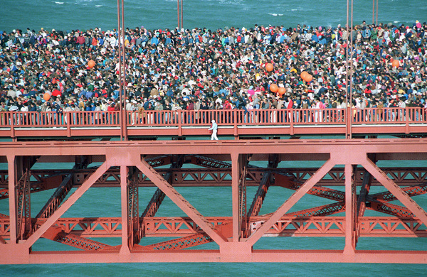 GOLDEN GATE BRIDGE WALK